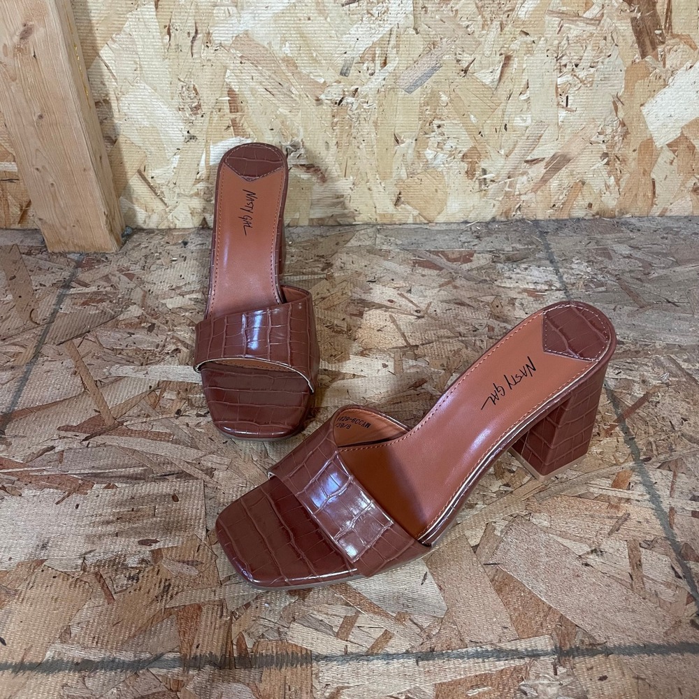 Nasty Gal Block Heel Mules Womens 6 Brown Croc Embossed Square Toe